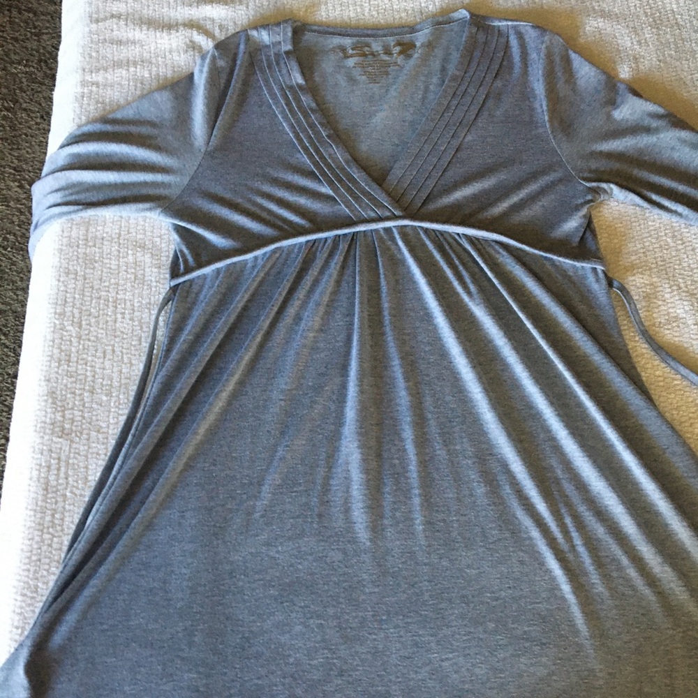 Seven 7 Gray long sleeve tunic that ties in back